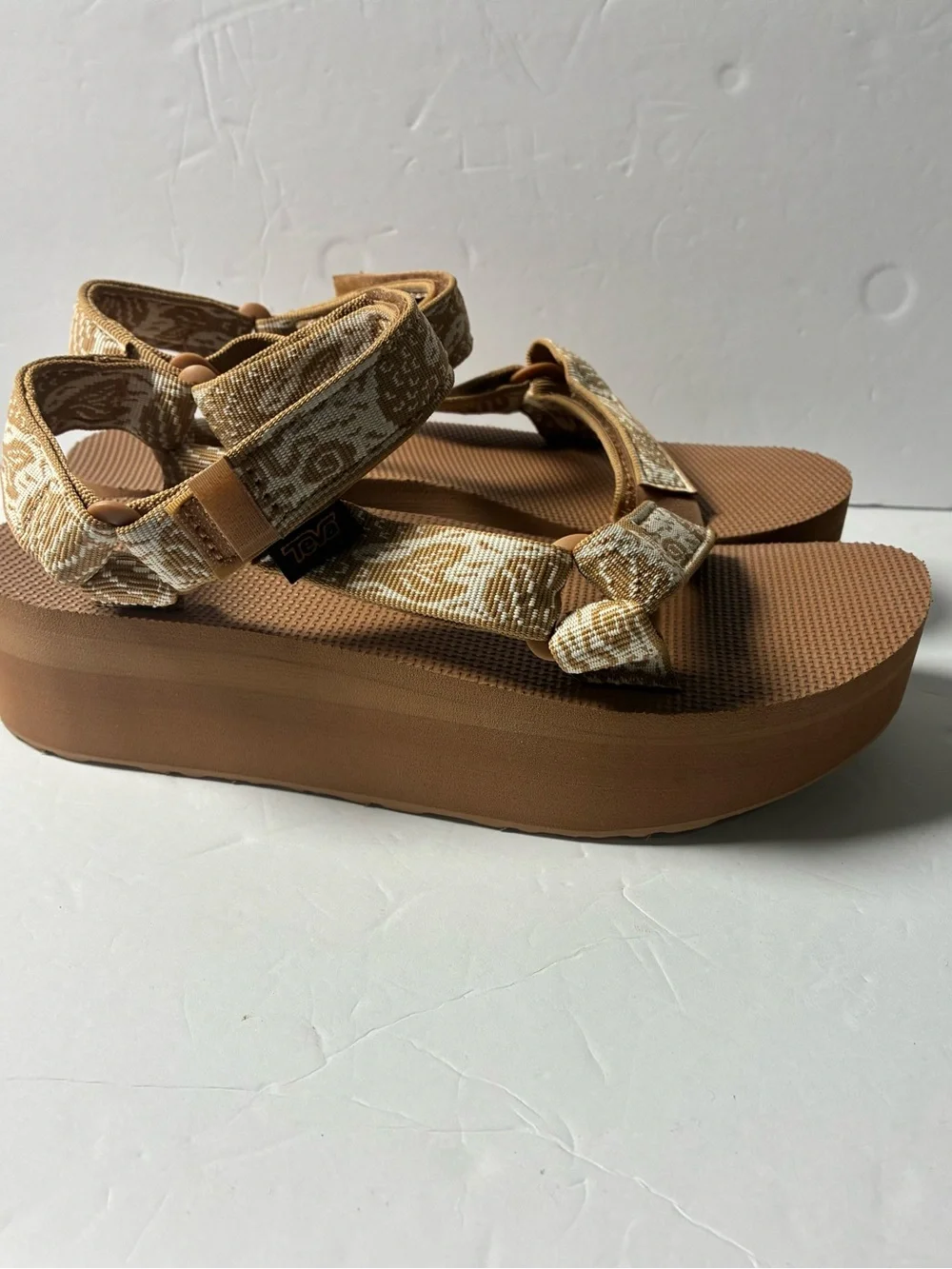 Teva Women's Outdoor Strappy Sandals in Tan and Cream